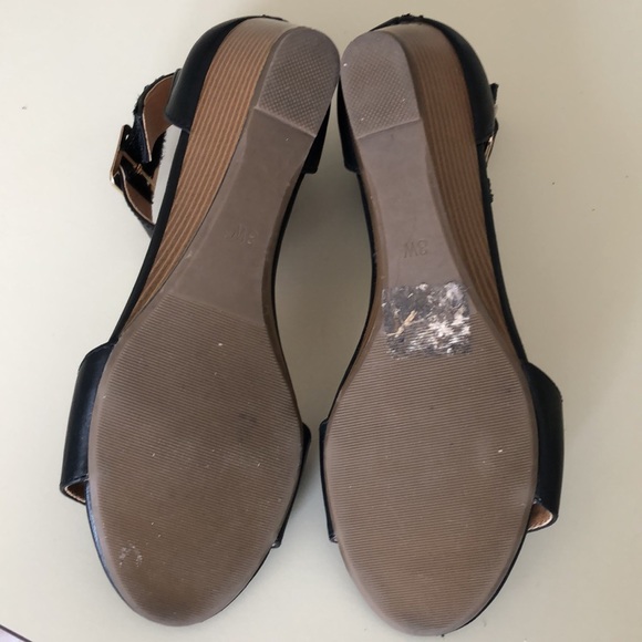 Comfort Brand Black Sandals Sz. 8W. Open toe, Closed heel, Ankle Strap, Wedge - Picture 3 of 8